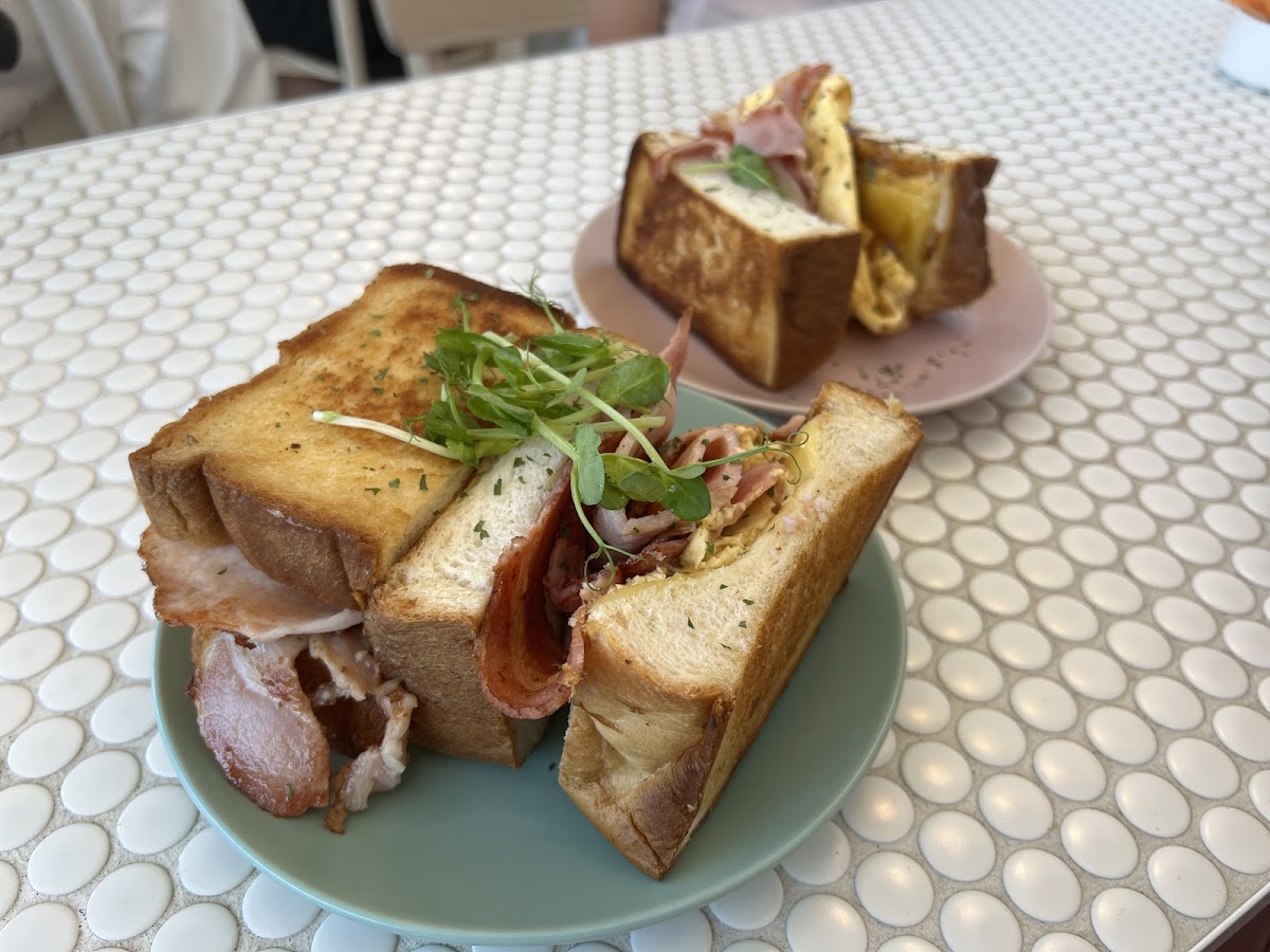 Chubby Boy Breakfast & Bar Photo 9